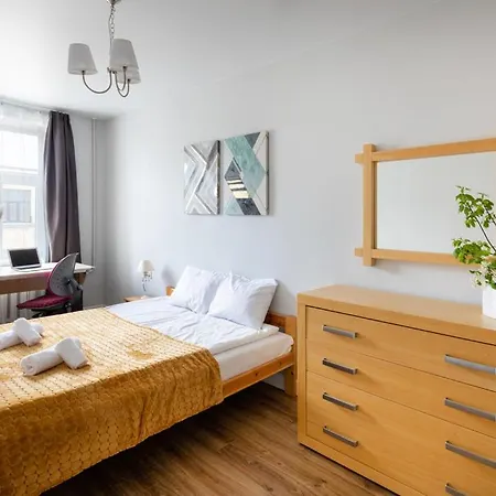 Cozy 2 Bedroom In Centre 아파트 *