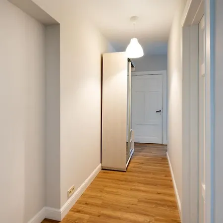 Cozy 2 Bedroom In Centre * 里加